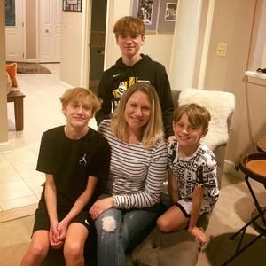 Meet your Posher, Tara